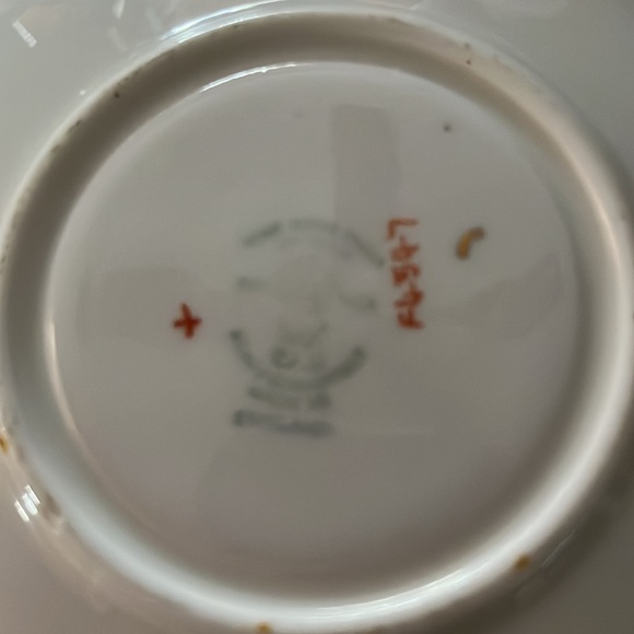 Saucer only! Blue Bow pattern, Crown Staffordshire, England. Rare, collectible! - Picture 3 of 4